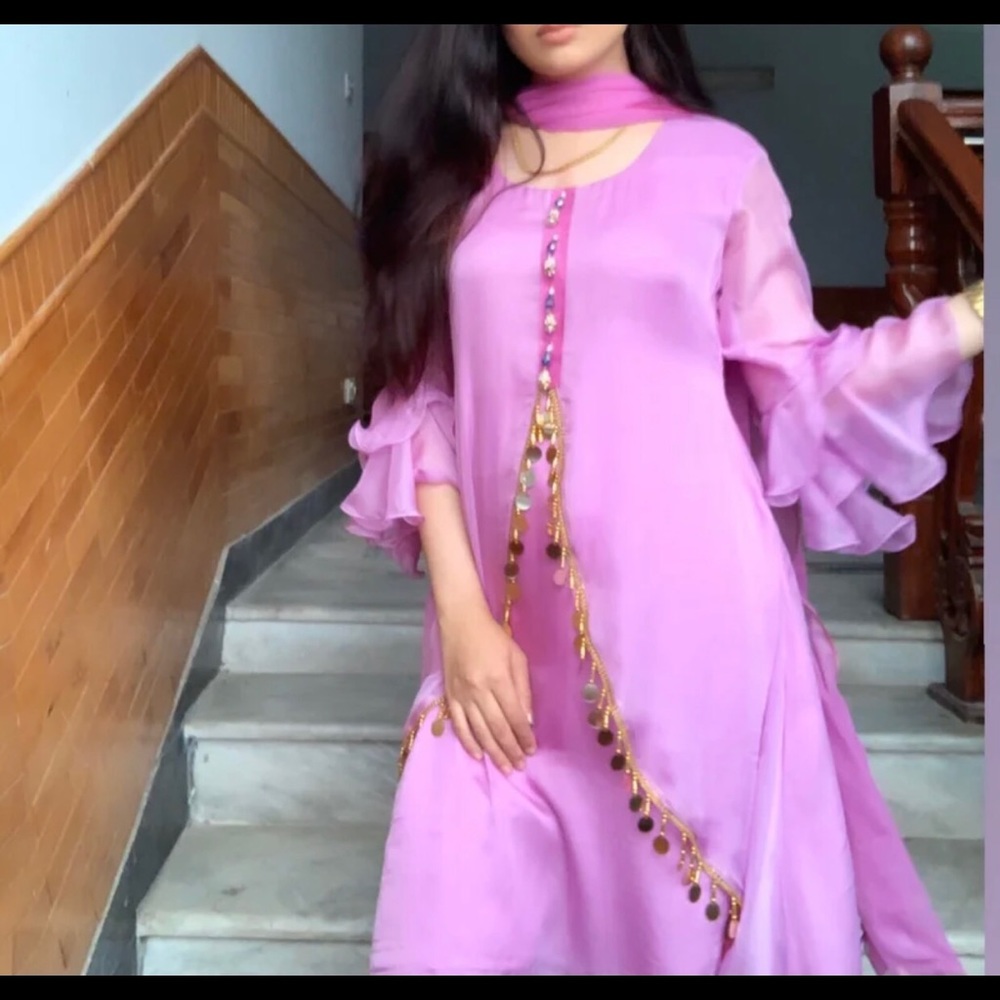 Pakistani Shalwar Kamaz